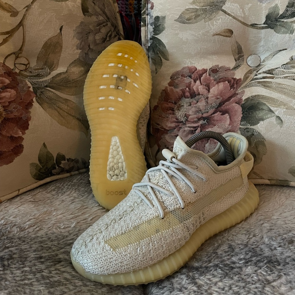 Adidas YEEZY 350 V2 Beige natural cream luxury sport shoes